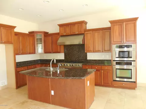 2214 E Constance Way, Phoenix, AZ 85042 photo 9