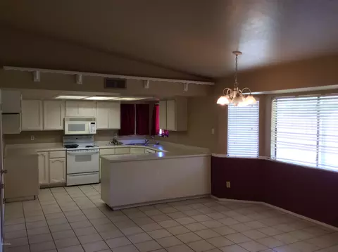 2428 E Hampton Ave, Mesa, AZ 85204 photo 2