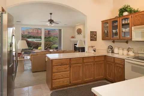 235 Deer Pass Dr, Sedona, AZ 86351 photo 5