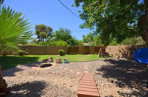 4033 E Mitchell Dr, Phoenix, AZ 85018 photo 16