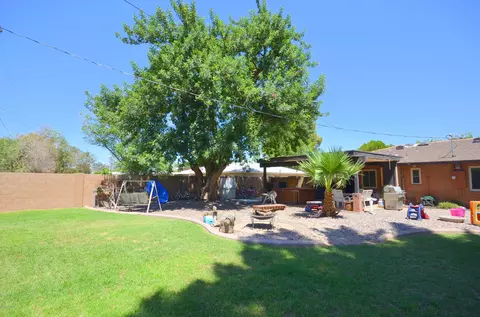 4033 E Mitchell Dr, Phoenix, AZ 85018 photo 17