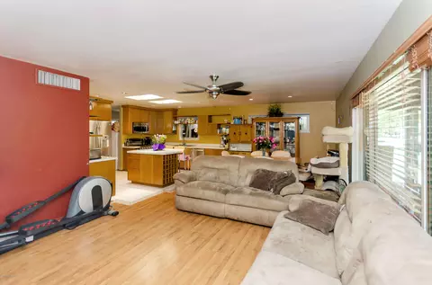4033 E Mitchell Dr, Phoenix, AZ 85018 photo 6