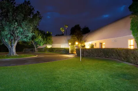 21 Biltmore Estates Dr, Phoenix, AZ 85016 photo 1