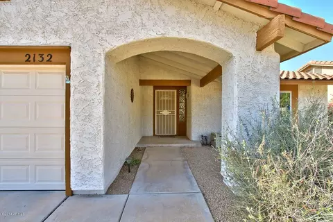 2132 E Gelding Dr, Phoenix, AZ 85022 photo 4