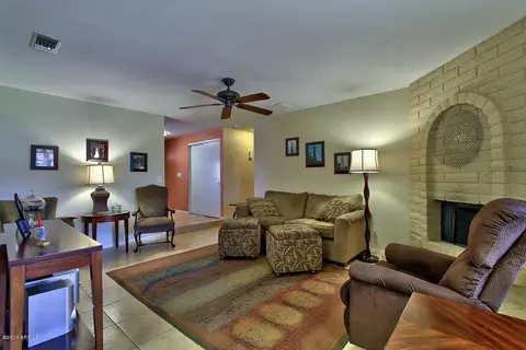 2132 E Gelding Dr, Phoenix, AZ 85022 photo 21