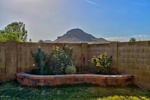 2132 E Gelding Dr, Phoenix, AZ 85022 photo 30