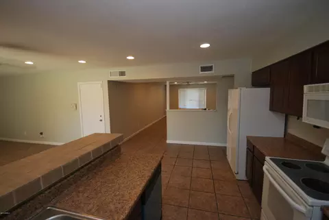 1704 E Broadmor Dr, Tempe, AZ 85282 photo 8