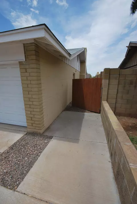1704 E Broadmor Dr, Tempe, AZ 85282 photo 20
