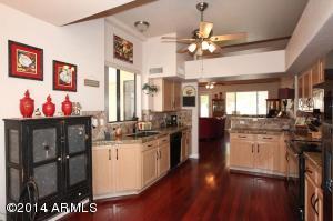 901 E Todd Dr, Tempe, AZ 85283 photo 4