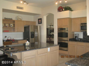 4553 E Ramuda Dr, Phoenix, AZ 85050 photo 9