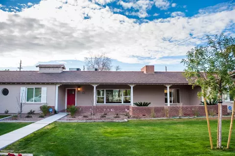 145 E Lamar Rd, Phoenix, AZ 85012 photo 1