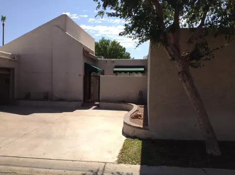 304 E Ambassador Dr, Tempe, AZ 85288 photo 1