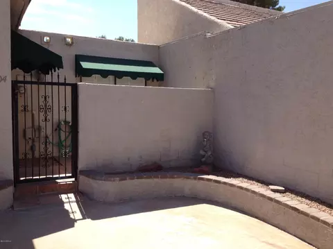 304 E Ambassador Dr, Tempe, AZ 85288 photo 2