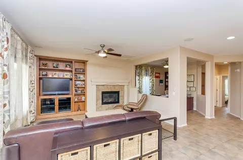 4611 E Narrowleaf Dr, Gilbert, AZ 85298 photo 9