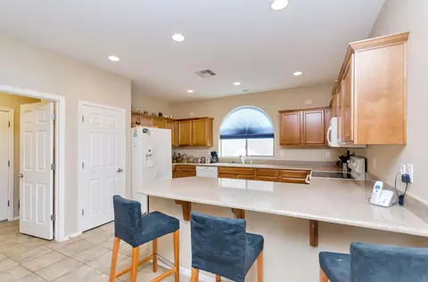 4611 E Narrowleaf Dr, Gilbert, AZ 85298 photo 12