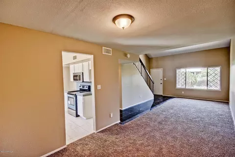 4206 E Vineyard Rd, Phoenix, AZ 85042 photo 4