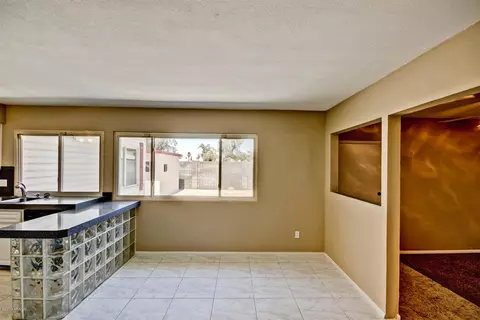 4206 E Vineyard Rd, Phoenix, AZ 85042 photo 8