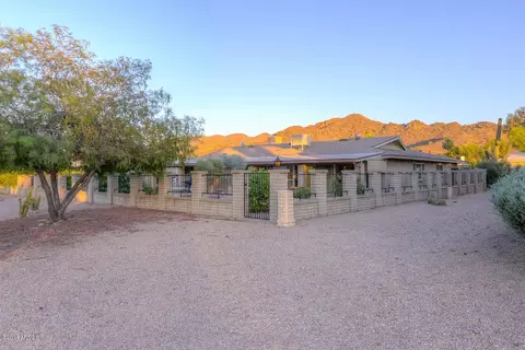 3138 E Las Rocas Dr, Phoenix, AZ 85028 photo 27