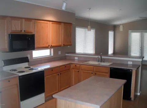 865 W Bruce Ave, Gilbert, AZ 85233 photo 4