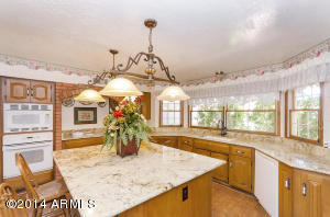 625 E Leah Ln, Gilbert, AZ 85234 photo 10