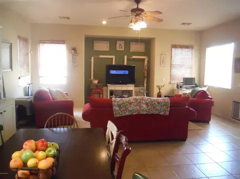 2923 E Clifton Ave, Gilbert, AZ 85295 photo 3
