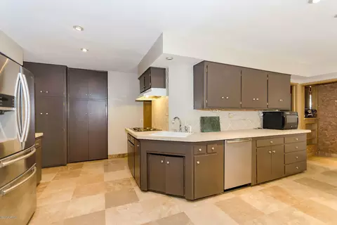 346 E Highland Ave, Phoenix, AZ 85012 photo 8