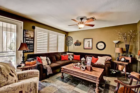 438 N Bridlegate Dr, Gilbert, AZ 85234 photo 9