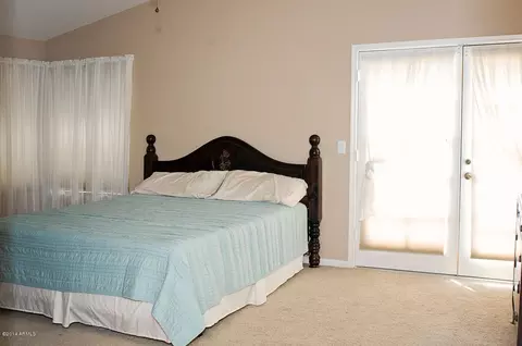 1047 S Capistrano Dr, Gilbert, AZ 85233 photo 15