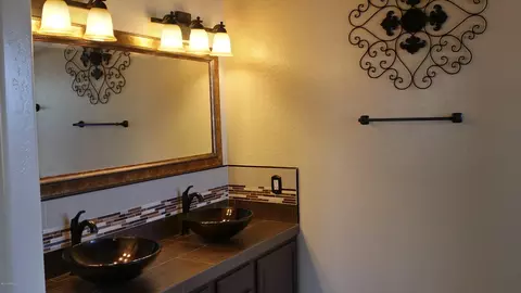 906 E Harwell Rd, Phoenix, AZ 85042 photo 11