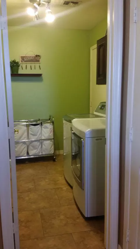 906 E Harwell Rd, Phoenix, AZ 85042 photo 9