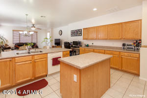 3349 E Powell Way, Gilbert, AZ 85298 photo 4