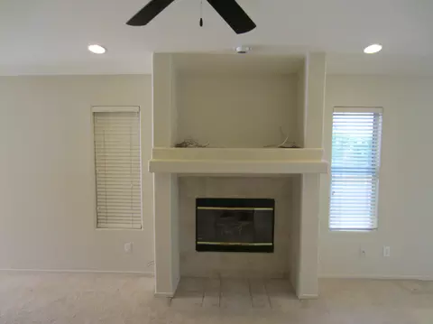 3909 E Morrow Dr, Phoenix, AZ 85050 photo 10