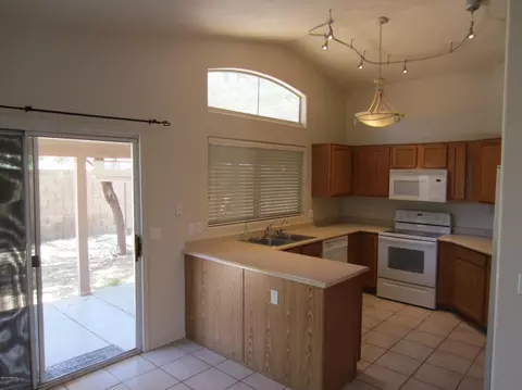 3909 E Morrow Dr, Phoenix, AZ 85050 photo 7