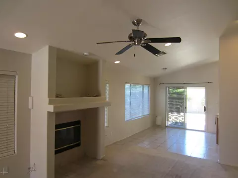 3909 E Morrow Dr, Phoenix, AZ 85050 photo 9