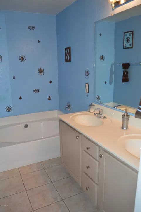 7615 E Contessa St, Mesa, AZ 85207 photo 7