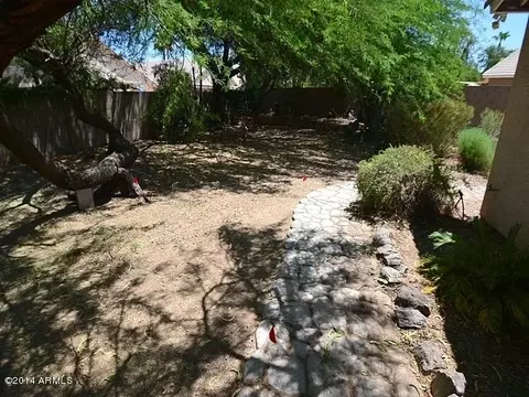 1854 E Smoke Tree Rd, Gilbert, AZ 85296 photo 9