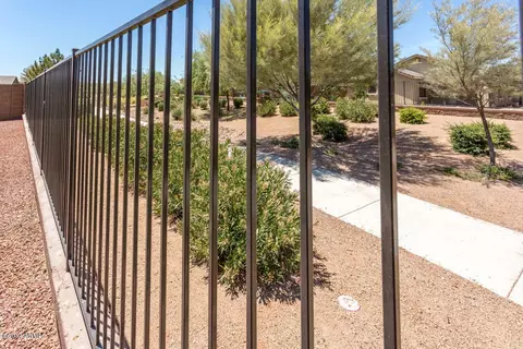 2990 E Crescent Way, Gilbert, AZ 85298 photo 22