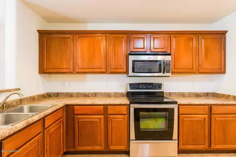 2990 E Crescent Way, Gilbert, AZ 85298 photo 6