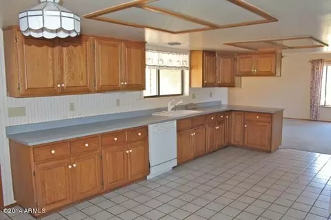 3368 Apache Dr, Overgaard, AZ 85933 photo 9