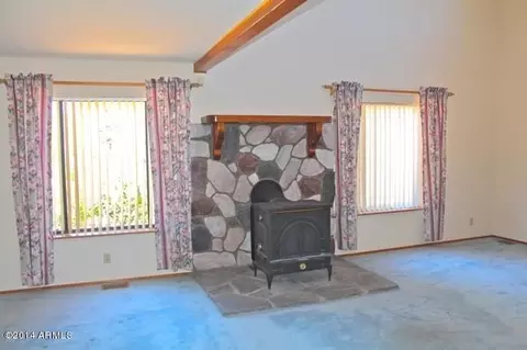 3368 Apache Dr, Overgaard, AZ 85933 photo 3