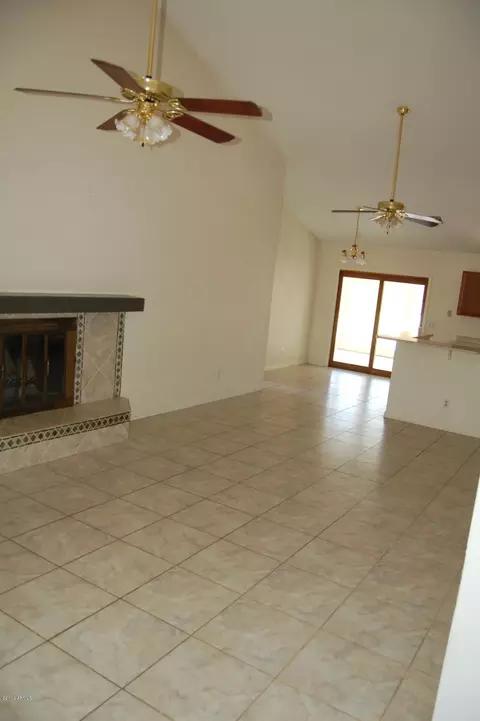 4452 E Olney Dr, Phoenix, AZ 85044 photo 2