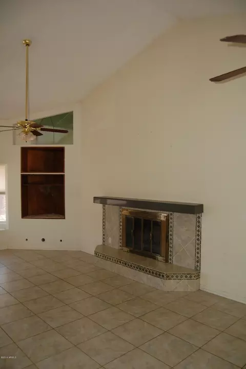 4452 E Olney Dr, Phoenix, AZ 85044 photo 4