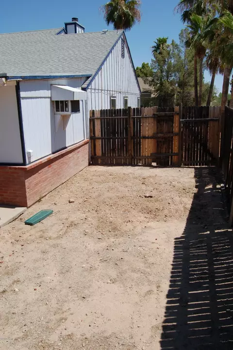 4452 E Olney Dr, Phoenix, AZ 85044 photo 18