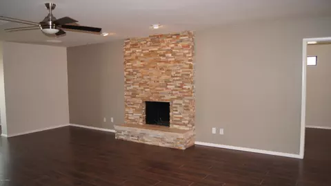 423 E Carson Dr, Tempe, AZ 85282 photo 9