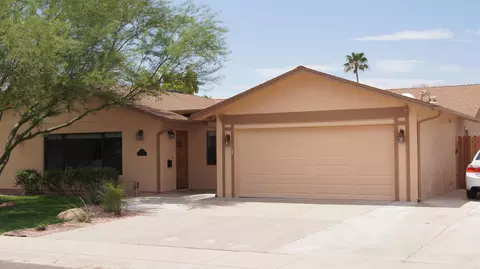 423 E Carson Dr, Tempe, AZ 85282 photo 1