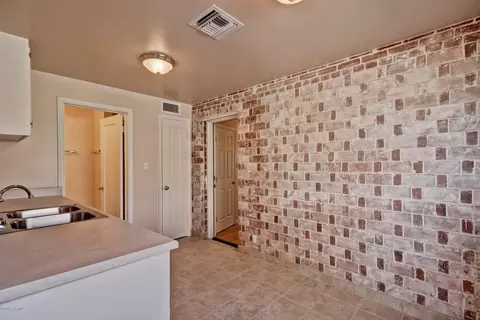 362 E Whitton Ave, Phoenix, AZ 85012 photo 27