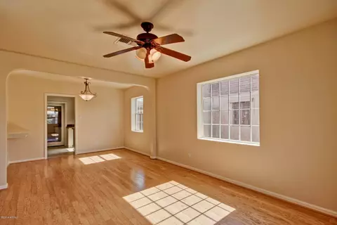 362 E Whitton Ave, Phoenix, AZ 85012 photo 11