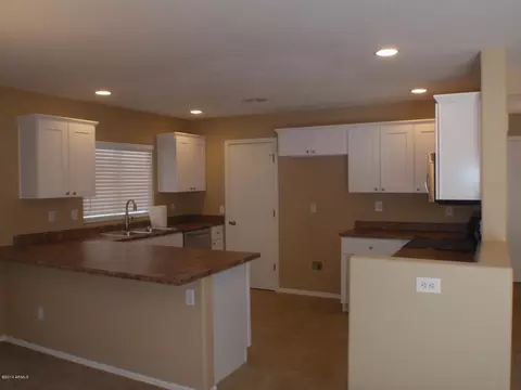 1952 E Wagoner Rd, Phoenix, AZ 85022 photo 3