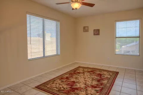 4705 E Abraham Ln, Phoenix, AZ 85050 photo 8