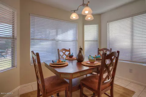 4705 E Abraham Ln, Phoenix, AZ 85050 photo 7